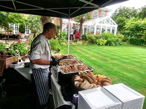 cheap hog roast hire berkshire